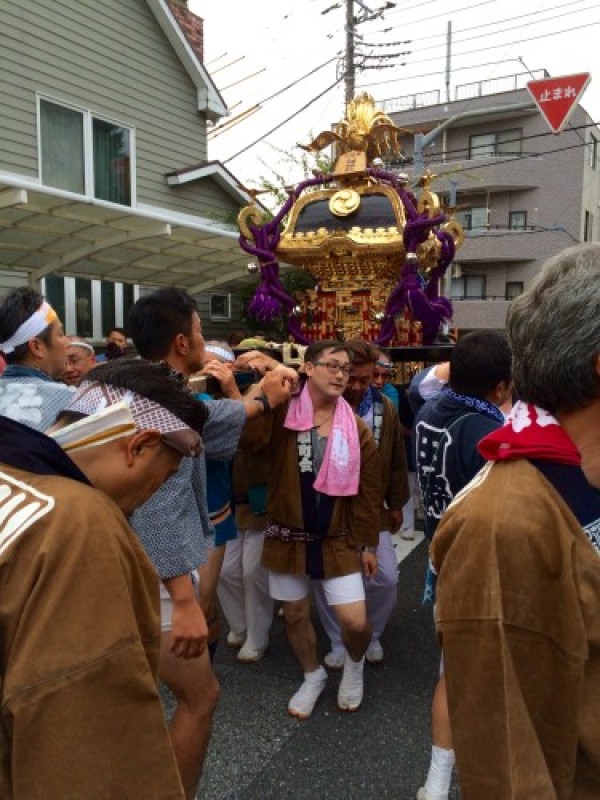 田端　駒込での神輿のケガサムネイル